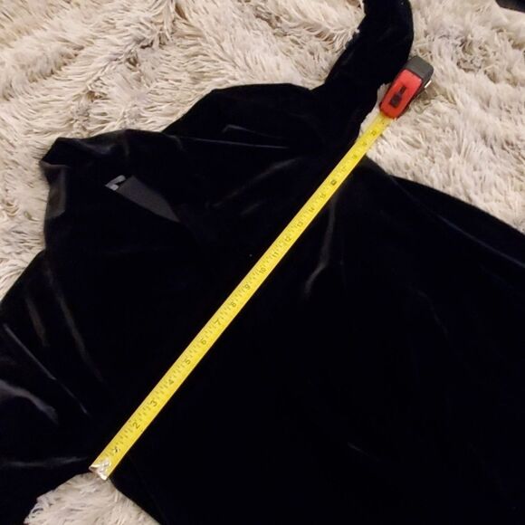 Gorgeous black velvet-like hi-lo cardigan size XS - Picture 7 of 8